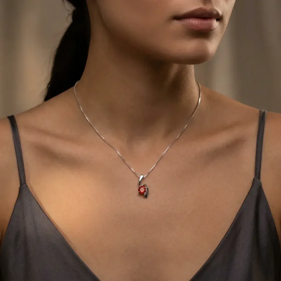 Jewelry lifestyle image: oregon sunstone pendant closeup